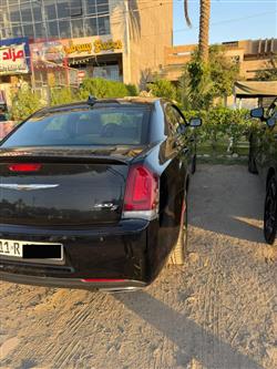 كرايسلر 300